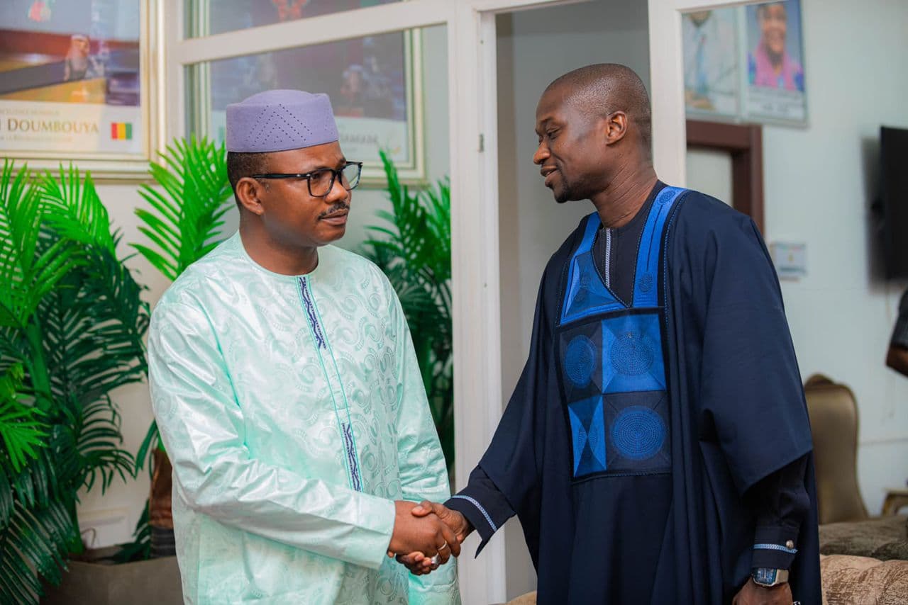 Visite de travail en Guinée — Conseil National de la Transition